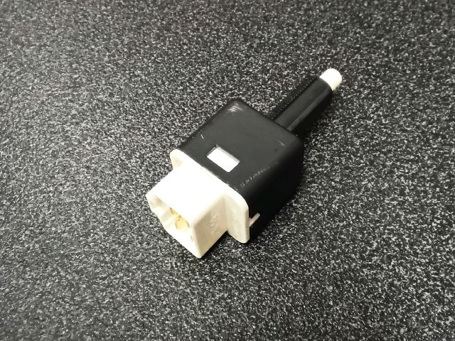 bontott OPEL AGILA Fék Pedál Kapcsoló