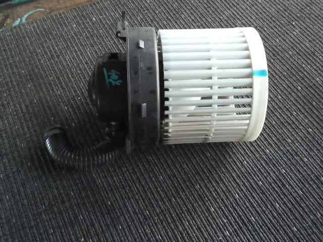 bontott OPEL AGILA Fűtőmotor (Klímás)