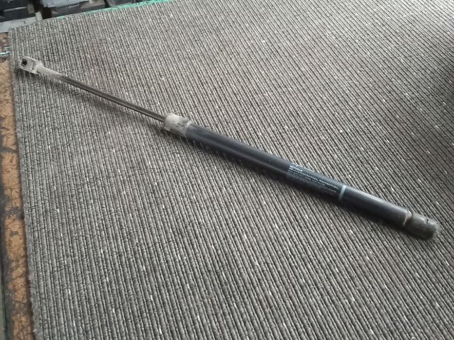 bontott OPEL AGILA Gázrugós Kitámasztó Teleszkóp Csomagtérajtó Bal