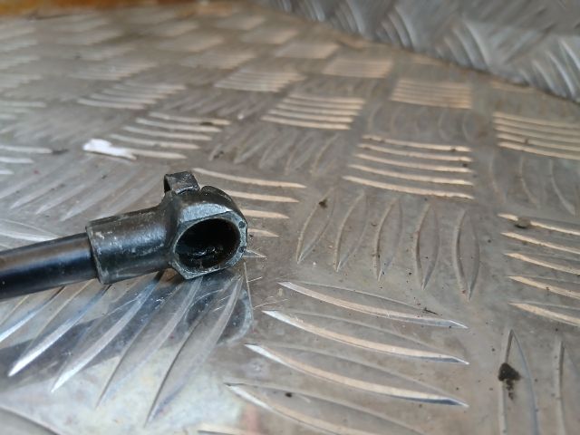 bontott OPEL AGILA Gázrugós Kitámasztó Teleszkóp Csomagtérajtó Bal