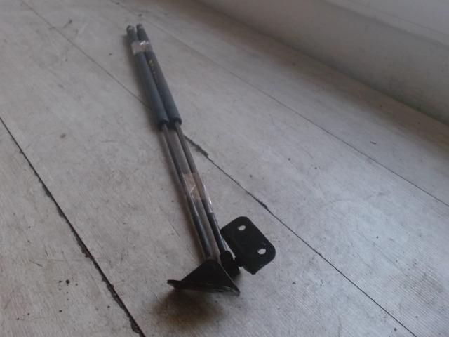 bontott OPEL AGILA Gázrugós Kitámasztó Teleszkóp Pár Csomagtérajtó