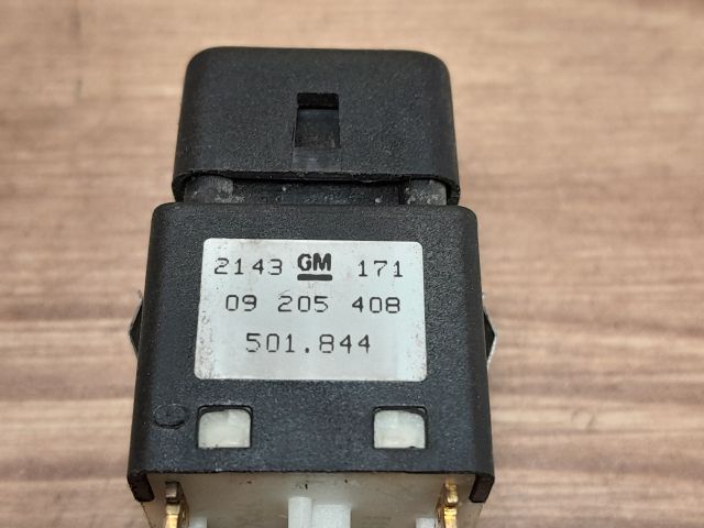 bontott OPEL AGILA Hátsó Ködzárófény Kapcsoló