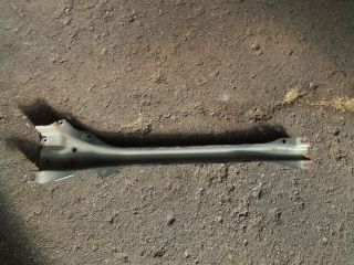 bontott OPEL AGILA Homlokfal Alsó Tartó