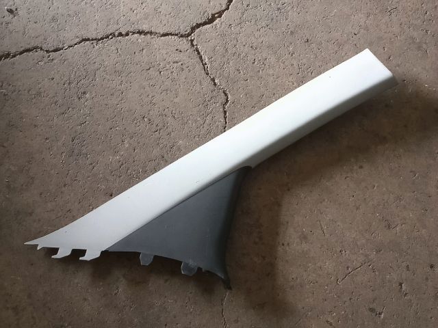 bontott OPEL AGILA Jobb A Oszlop Burkolat