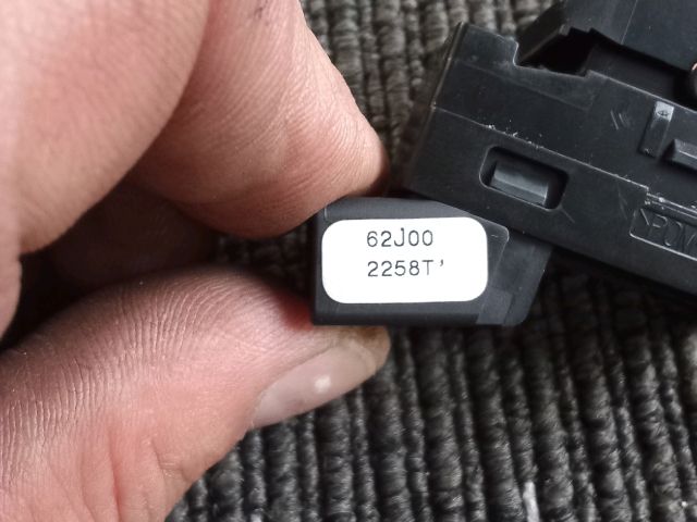 bontott OPEL AGILA Jobb első Ablakemelő Kapcsoló