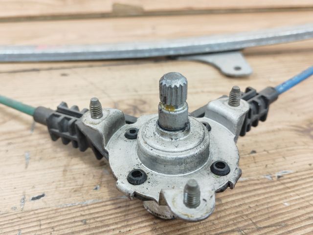 bontott OPEL AGILA Jobb első Ablakemelő Szerkezet (Mechanikus)