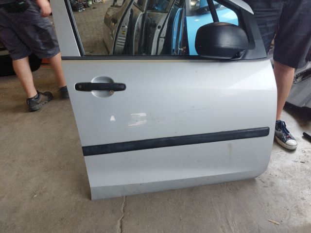 bontott OPEL AGILA Jobb első Ajtó (Részeivel)