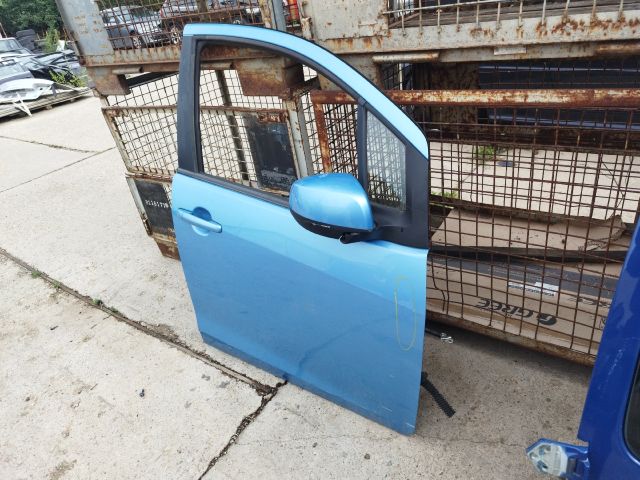 bontott OPEL AGILA Jobb első Ajtó (Részeivel)