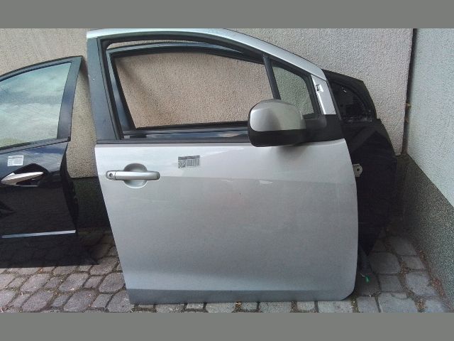 bontott OPEL AGILA Jobb első Ajtó (Részeivel)