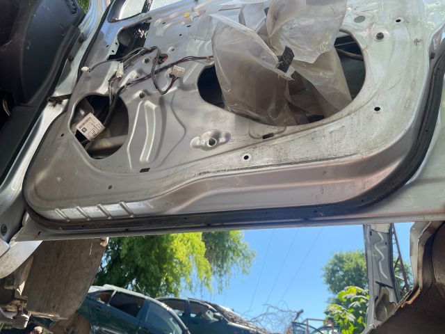 bontott OPEL AGILA Jobb első Ajtó (Üres lemez)