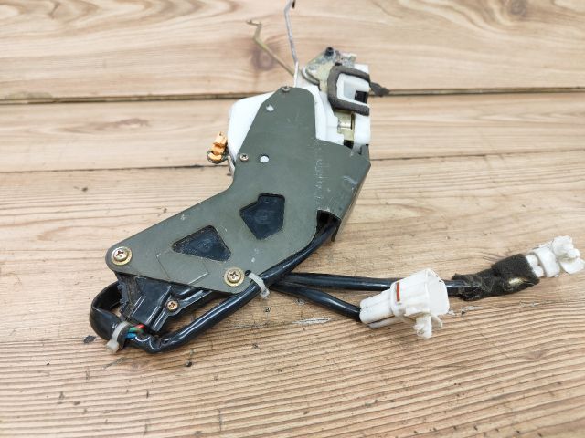 bontott OPEL AGILA Jobb első Ajtózár