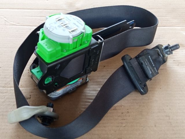 bontott OPEL AGILA Jobb első Biztonsági Öv Csat