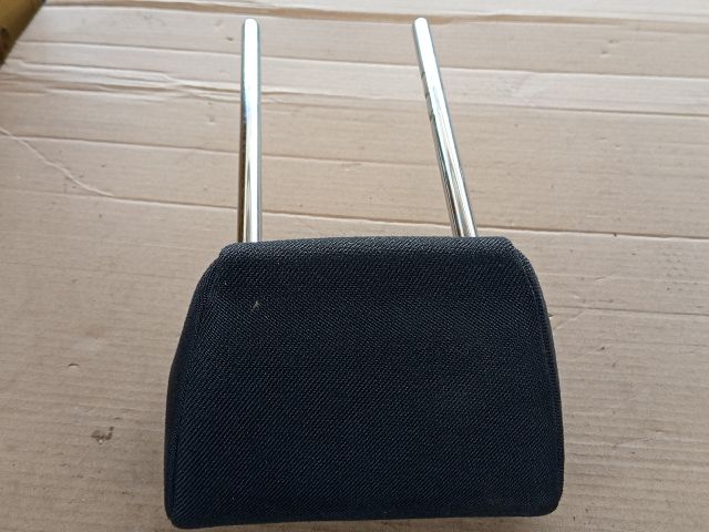 bontott OPEL AGILA Jobb első Fejtámla