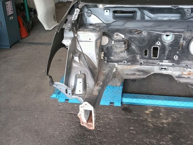 bontott OPEL AGILA Jobb első Negyed Karosszéria Csomag