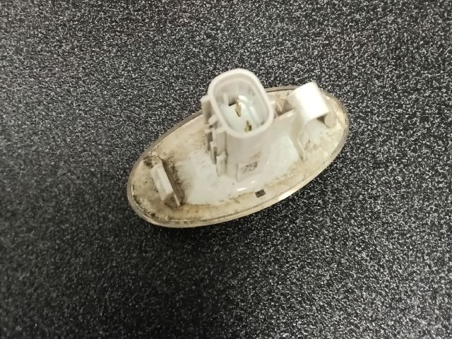 bontott OPEL AGILA Jobb első Sárvédő Irányjelző