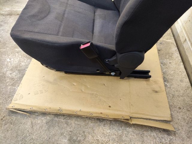 bontott OPEL AGILA Jobb első Ülés