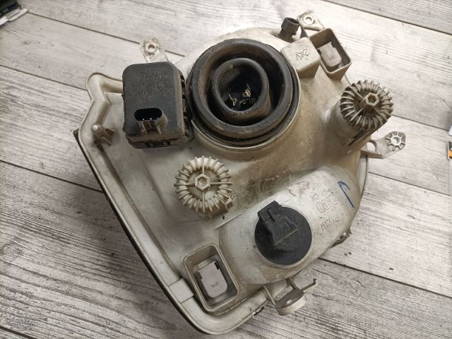 bontott OPEL AGILA Jobb Fényszóró