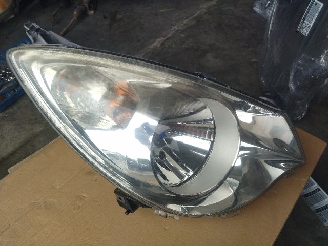 bontott OPEL AGILA Jobb Fényszóró