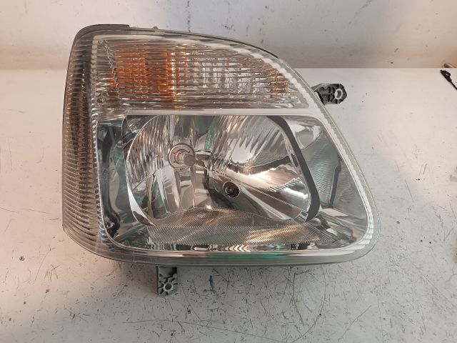 bontott OPEL AGILA Jobb Fényszóró