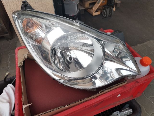 bontott OPEL AGILA Jobb Fényszóró