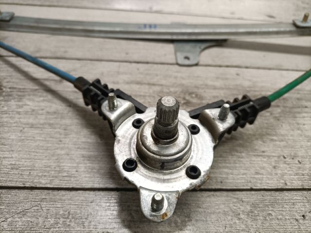 bontott OPEL AGILA Jobb hátsó Ablakemelő Szerkezet (Mechanikus)