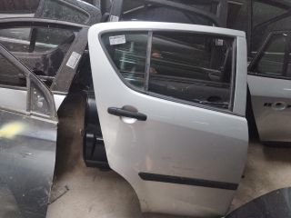 bontott OPEL AGILA Jobb hátsó Ajtó (Részeivel)