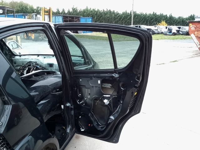 bontott OPEL AGILA Jobb hátsó Ajtó (Üres lemez)