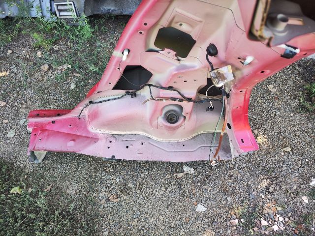 bontott OPEL AGILA Jobb hátsó Negyed Karosszéria Csomag