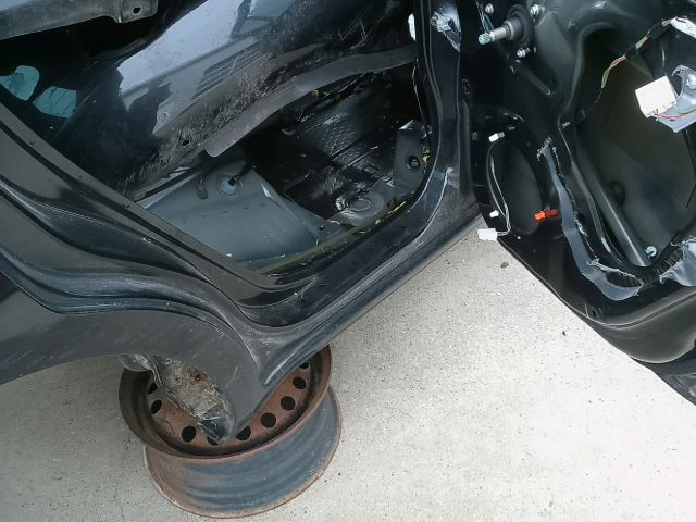 bontott OPEL AGILA Jobb Küszöb