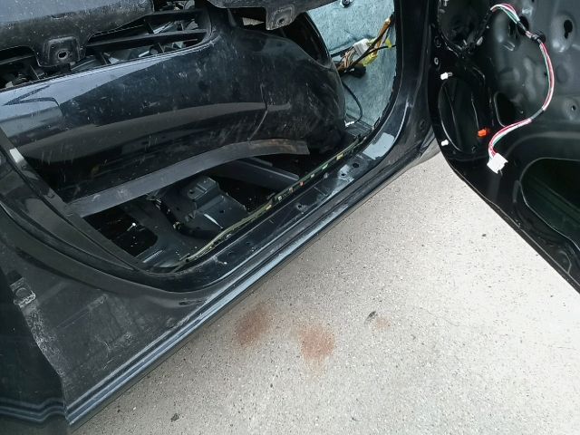 bontott OPEL AGILA Jobb Küszöb