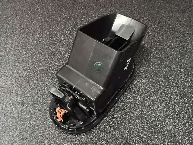 bontott OPEL AGILA Jobb Szellőző