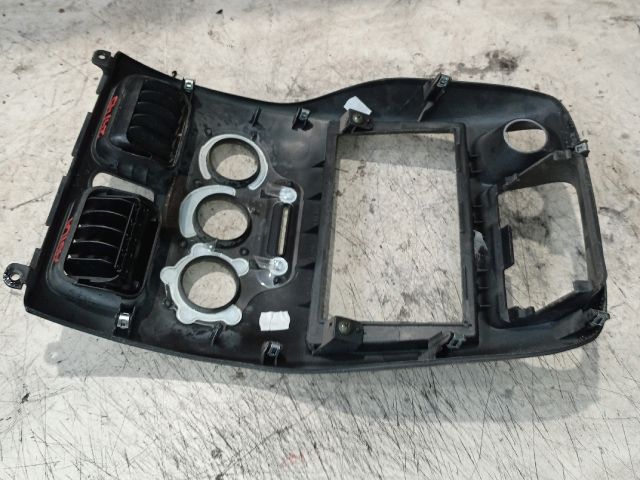 bontott OPEL AGILA Középkonzol Keret