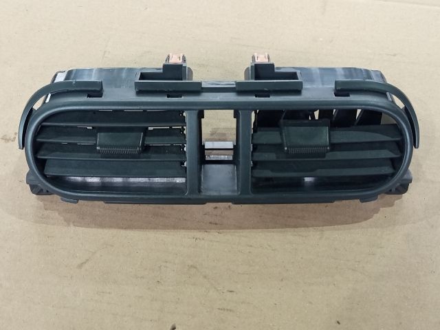 bontott OPEL AGILA Középső Szellőző