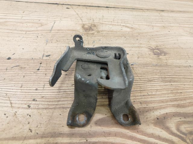 bontott OPEL AGILA Motorháztető Zárszerkezet