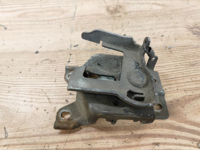 bontott OPEL AGILA Motorháztető Zárszerkezet