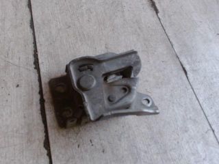 bontott OPEL AGILA Motorháztető Zárszerkezet