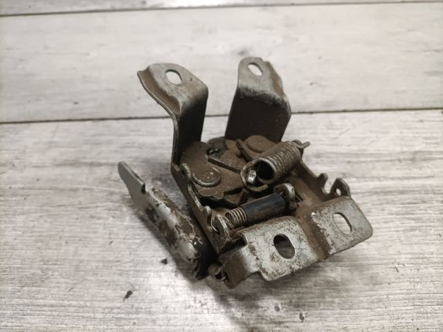 bontott OPEL AGILA Motorháztető Zárszerkezet