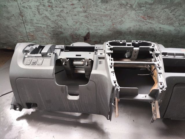 bontott OPEL AGILA Műszerfal Héj