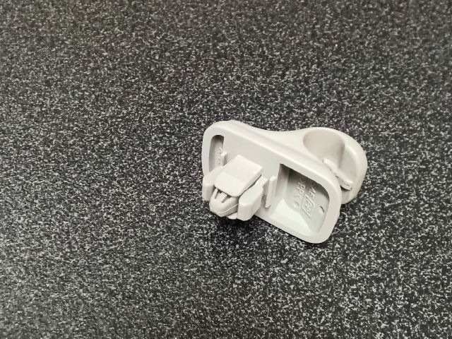 bontott OPEL AGILA Napellenző Tartó (Pozíciófüggetlen)