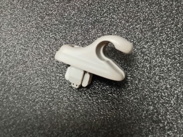 bontott OPEL AGILA Napellenző Tartó (Pozíciófüggetlen)