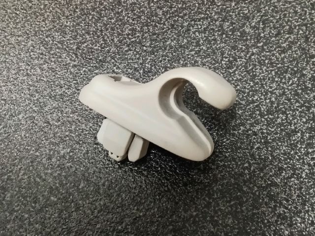 bontott OPEL AGILA Napellenző Tartó (Pozíciófüggetlen)