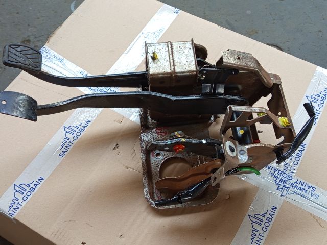 bontott OPEL AGILA Pedálbak