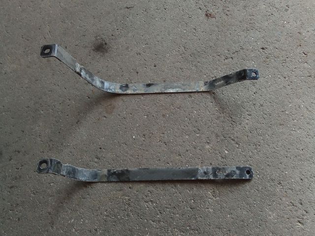 bontott OPEL AGILA Tank Tartó Pánt