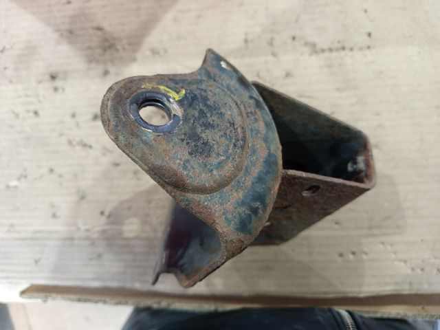 bontott OPEL AGILA Tartó Bak