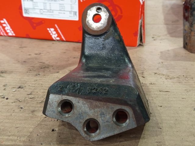 bontott OPEL AGILA Tartó Bak