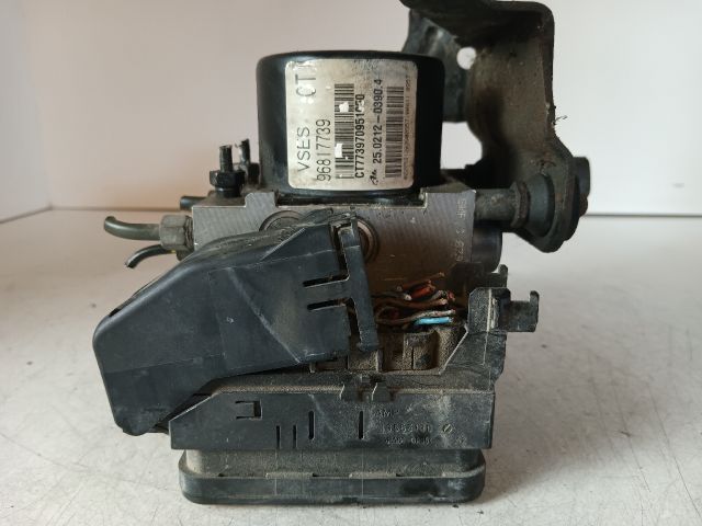 bontott OPEL ANTARA ABS Kocka