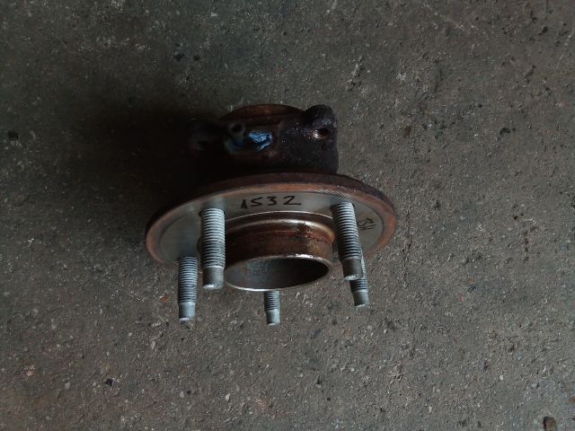 bontott OPEL ANTARA Bal hátsó Kerékagy