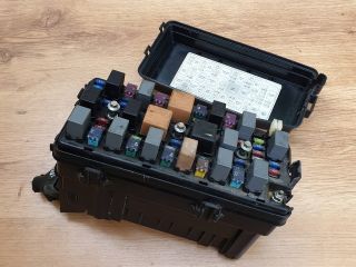 bontott OPEL ANTARA Biztosítéktábla Motortér