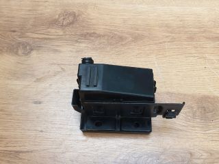 bontott OPEL ANTARA Biztosítéktábla Motortér