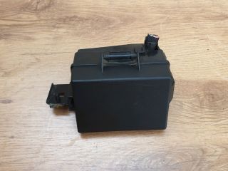 bontott OPEL ANTARA Biztosítéktábla Motortér